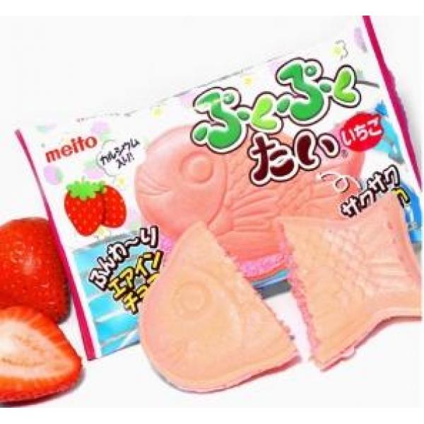 Meito Fish Shape strawberry coco wafer 16.5g