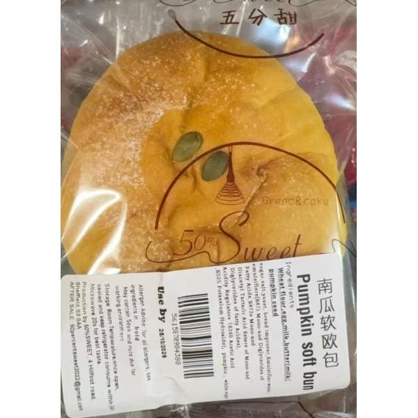 Pumpkin soft bun 